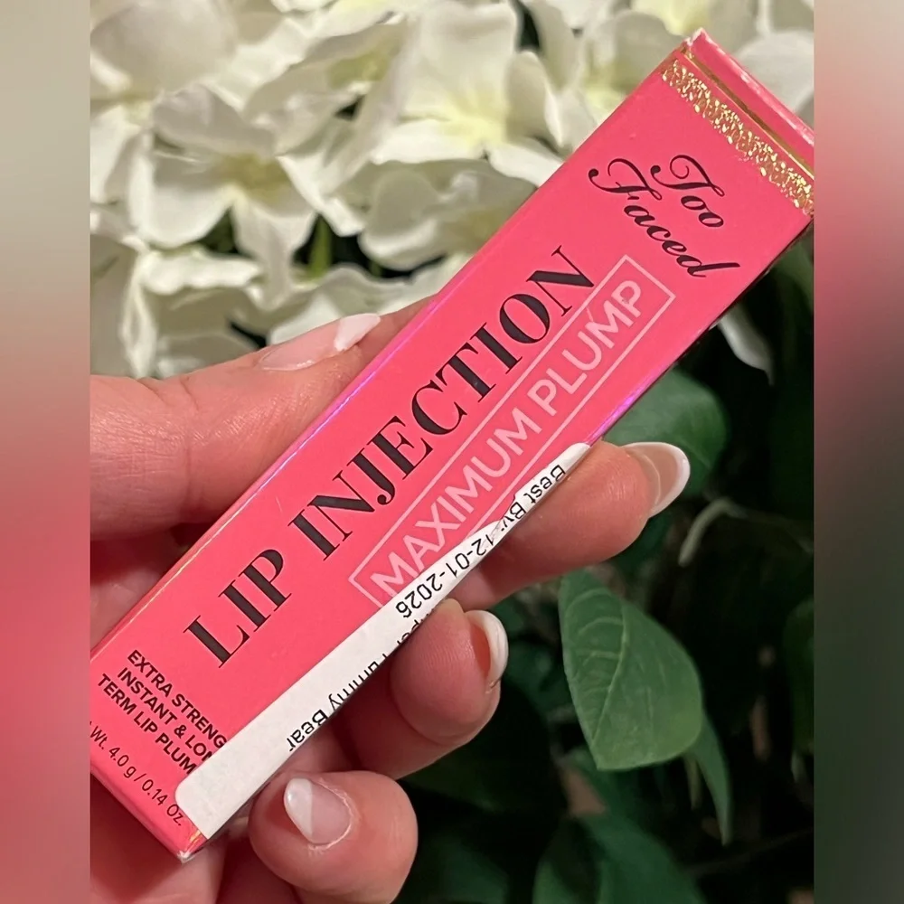 TOO FACED • MAXIMUM PLUMP LIP INJECTION • YUMMY BEAR